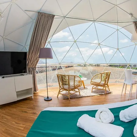 Eslanzarote Eco Dome Experience 假日公园
